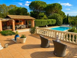 
                                                                                        Vente
                                                                                         Villa 4 pièces avec piscine et vue exceptionnelle