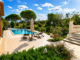 
                                                                                        Vente
                                                                                         Villa 4 pièces avec piscine et vue exceptionnelle