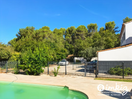 
                                                                                        Vente
                                                                                         Villa 6 pièces