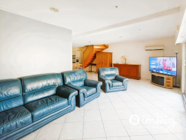 
                                                                                        Vente
                                                                                         Villa 7 chambres avec piscine