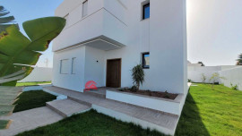 Vente
VILLA AVEC PISCINE À MEZRAYA DJERBA ZA - RÉF V620