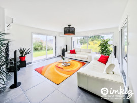 
                                                                                        Vente
                                                                                         VILLA AVEC PISCINE . REIMS . 5min de Gueux