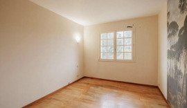 
                                                                                        Location
                                                                                         Villa bourgeoise 6 pièces + garage : 195 M2