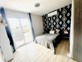 
                                                                                        Vente
                                                                                         Villa contemporaine 2012 - DPE A- Piscine au sel