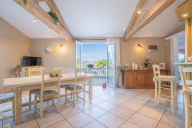 
                                                                                        Vente
                                                                                         VILLA CORNICHE FLEURIE