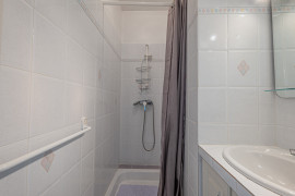 
                                                                                        Vente
                                                                                         VILLA CORNICHE FLEURIE