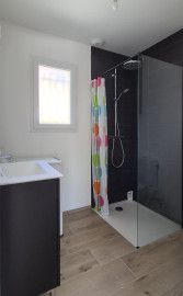 
                                                                                        Vente
                                                                                         Villa de 125 m² 4 ch sur un terrain de 772 m²