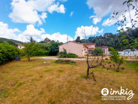 Vente
Villa de plain-pied 128m2 + piscine + grand jardin