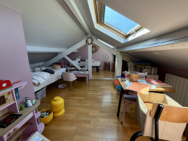 
                                                                                        Vente
                                                                                         Villa familiale 8 pièces de plus de 190 m²