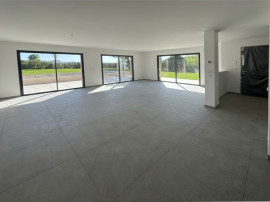 
                                                                                        Vente
                                                                                         VILLA NEUVE 150 M² SUR UN TERRAIN DE 1005 M²