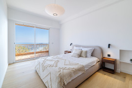 
                                                                                        Vente
                                                                                         VILLEFRANCHE SUR MER - Corne d’Or  - Magnifique 3 pièces entièrement rénové disposant d’une terrasse avec vue panoramique sur la mer