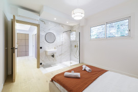 
                                                                                        Vente
                                                                                         VILLEFRANCHE SUR MER - Corne d’Or  - Magnifique 3 pièces entièrement rénové disposant d’une terrasse avec vue panoramique sur la mer