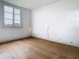 
                                                                                        Vente
                                                                                         VILLIERS-FOSSARD, Maison 4 pièces, 2 chambres