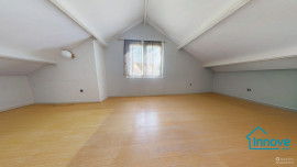 
                                                                                        Vente
                                                                                         Viroflay Rive Droite - Maison avec dépendance aménagée