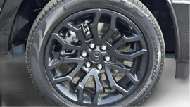 
                                                                                        Voiture
                                                                                         Voiture 4x4 - Dodge Ram 1500  Crew Cab 5.7 V8 LIMITED eTORQUE - 114970€