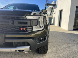 
                                                                                        Voiture
                                                                                         Voiture 4x4 - Ford Ranger RAPTOR "R"  V6  410 CH - 99970€