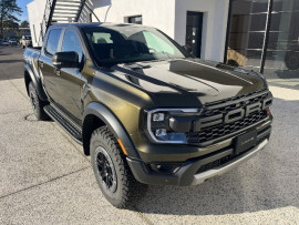 
                                                                                        Voiture
                                                                                         Voiture 4x4 - Ford Ranger RAPTOR "R"  V6  410 CH - 99970€