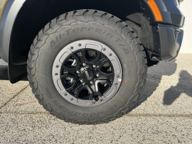 
                                                                                        Voiture
                                                                                         Voiture 4x4 - Ford Ranger RAPTOR "R"  V6  410 CH - 99970€