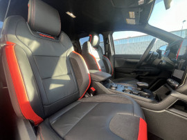 
                                                                                        Voiture
                                                                                         Voiture 4x4 - Ford Ranger RAPTOR "R"  V6  410 CH - 99970€