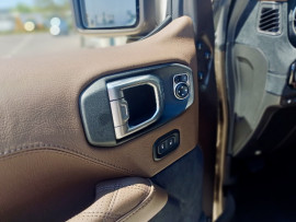 
                                                                                        Voiture
                                                                                         Voiture 4x4 - Jeep Brute HYBRID - 159970€