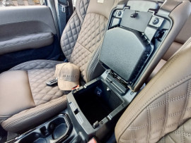 
                                                                                        Voiture
                                                                                         Voiture 4x4 - Jeep Brute HYBRID - 159970€