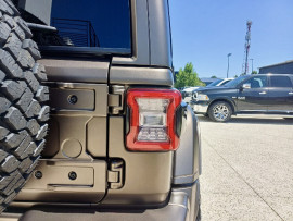 
                                                                                        Voiture
                                                                                         Voiture 4x4 - Jeep Brute HYBRID - 159970€