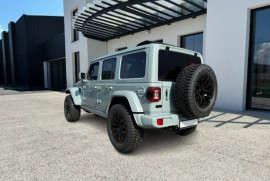 
                                                                                        Voiture
                                                                                         Voiture 4x4 - Jeep Brute HYBRID - 168970€