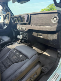 
                                                                                        Voiture
                                                                                         Voiture 4x4 - Jeep Brute HYBRID - 168970€