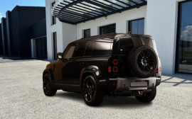 
                                                                                        Voiture
                                                                                         Voiture 4x4 - Land Rover Defender 110 D250 /S UTILITAIRE 3 PLACES - 99970€