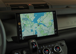 
                                                                                        Voiture
                                                                                         Voiture 4x4 - Land Rover Defender 110 D250 /S UTILITAIRE 3 PLACES - 99970€