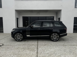 
                                                                                        Voiture
                                                                                         Voiture 4x4 - Land Rover Range Rover AUTOBIOGRAPHY - 29970€