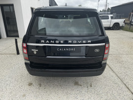 
                                                                                        Voiture
                                                                                         Voiture 4x4 - Land Rover Range Rover AUTOBIOGRAPHY - 29970€