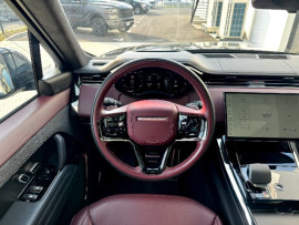 
                                                                                        Voiture
                                                                                         Voiture 4x4 - Land Rover Range Rover P550 E PHEV AUTOBIOGRAPHY DYNAMIC - 139970€