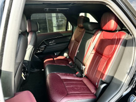 
                                                                                        Voiture
                                                                                         Voiture 4x4 - Land Rover Range Rover P550 E PHEV AUTOBIOGRAPHY DYNAMIC - 139970€