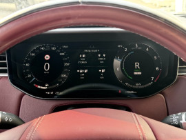
                                                                                        Voiture
                                                                                         Voiture 4x4 - Land Rover Range Rover P550 E PHEV AUTOBIOGRAPHY DYNAMIC - 139970€