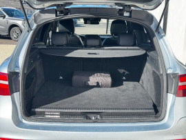 
                                                                                        Voiture
                                                                                         Voiture 4x4 - Mercedes Glc 350 E 4MATIC - 26970€