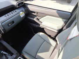 
                                                                                        Voiture
                                                                                         Voiture 4x4 - Toyota Tacoma TRAILHUNTER 4X4 DOUBLE CAB HYBRIDE - 106970€