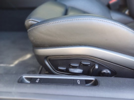 
                                                                                        Voiture
                                                                                         Voiture Cabriolet - Porsche 911 (992) Cabriolet CARRERA 4 GTS 3.0 480 CH - 189970€