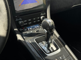 
                                                                                        Voiture
                                                                                         Voiture Coupé - Porsche 911 (991) GT2 RS - 459970€