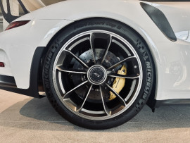 
                                                                                        Voiture
                                                                                         Voiture Coupé - Porsche 911 (991) GT3 RS - 220970€