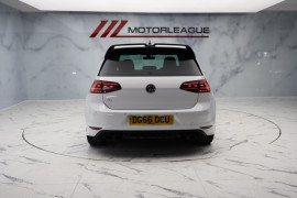 
                                                                                        Voiture
                                                                                         Volkswagen Golf 2.0 TSI BlueMotion Tech R DSG 4Motion Euro 6 (s/s) 3dr