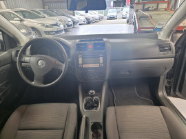 
                                                                                        Voiture
                                                                                         VOLKSWAGEN GOLF 5 - 1.4 16V 80 CV - 6 CV