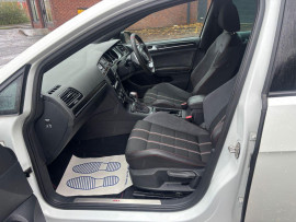 
                                                                                        Voiture
                                                                                         Volkswagen Golf GTI MOT 11/26 AUTO 75K FSH ULEZ 2.0 5dr