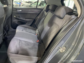 Voiture
Volkswagen Golf VIII Berline Style 1st eHybrid