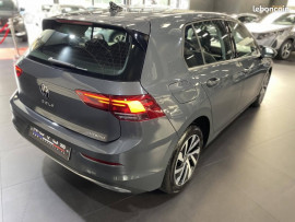 Voiture
Volkswagen Golf VIII Berline Style 1st eHybrid