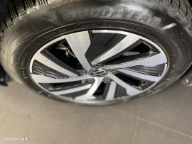 Voiture
Volkswagen Golf VIII Berline Style 1st eHybrid