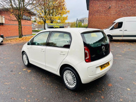 
                                                                                        Voiture
                                                                                         Volkswagen Hatchback 1.0 High up! (2012/62) 5dr