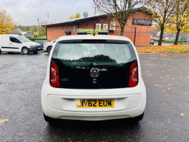 
                                                                                        Voiture
                                                                                         Volkswagen Hatchback 1.0 High up! (2012/62) 5dr