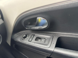 
                                                                                        Voiture
                                                                                         Volkswagen Hatchback 1.0 High up! (2012/62) 5dr