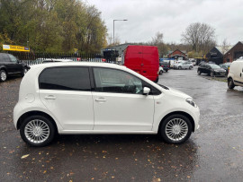 
                                                                                        Voiture
                                                                                         Volkswagen HIGH UP 1.0 5dr